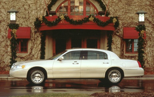 Lincoln town car 2002